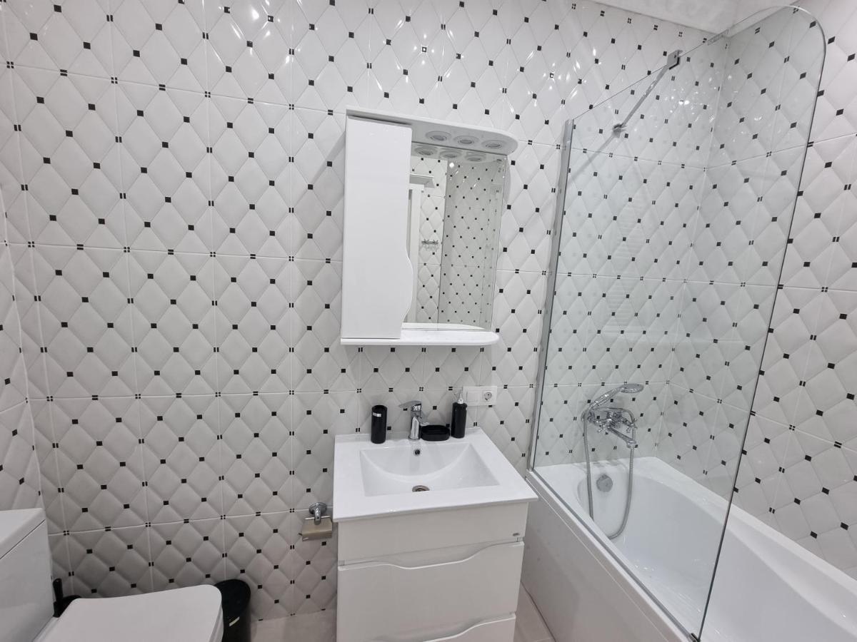 Tourist Grand Apartments Ultracentral Kiszyniów Zewnętrze zdjęcie